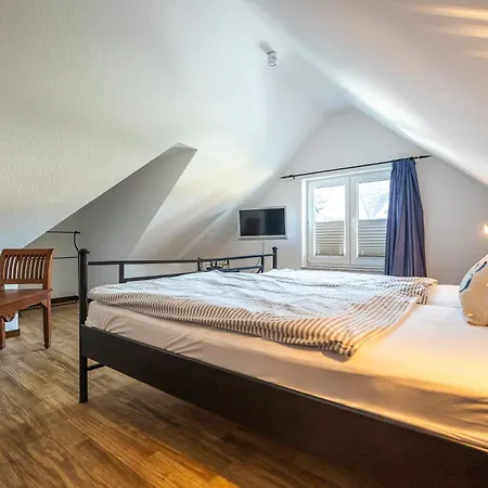 Rosenberg 38 Uriges Reetdachhaus